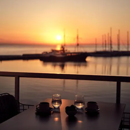 Monopolio Waterfront Apartment With Sea View, By Zantewize Città di Zante Esterno foto